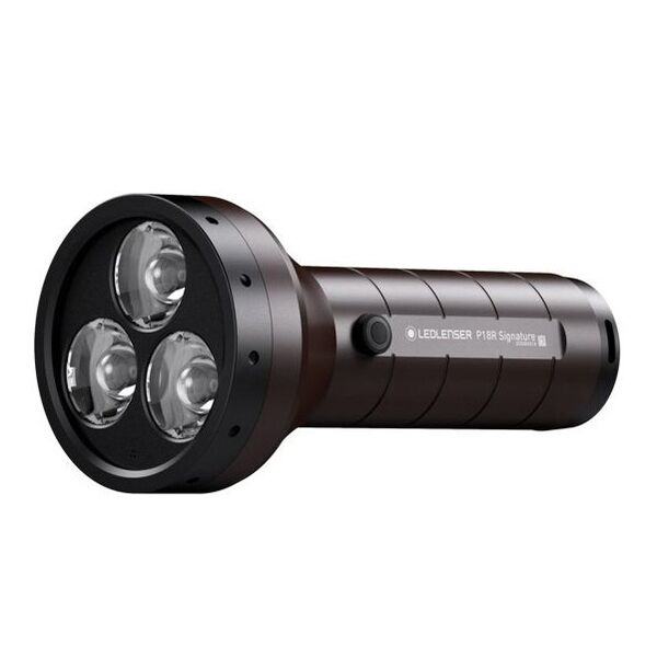 Ledlenser P16R käsivalaisimessa on huikea 2600 lumenin jatkuva valoteho, joka muuttaa yön päiväksi. Ledlenser saatavana omalla logolla.