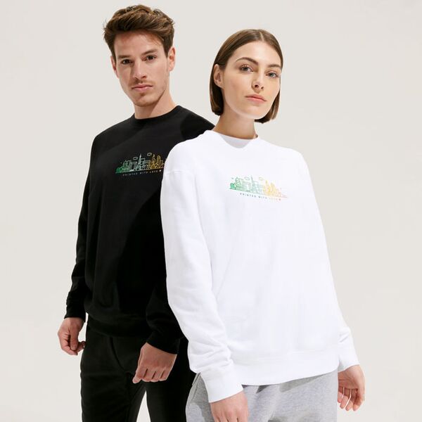 Unisex Columbia collari omalla logopainatuksella ja osa paidan kankaasta on kierrätettyä materiaalia